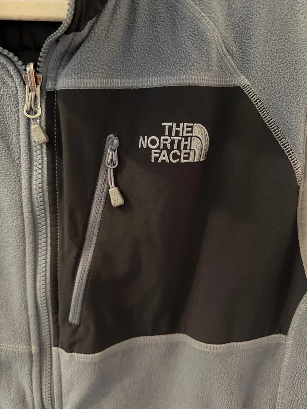 The North Face Men's Quilted Reversible Vest - Black/ Light Charcoal Gray